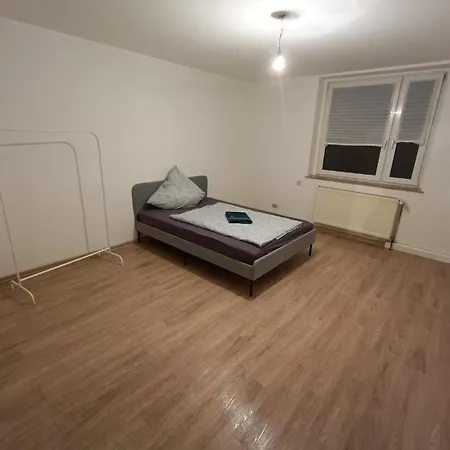 Beautiful With 3 Separate Bedrooms Apartment *