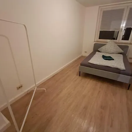Apartment Beautiful With 3 Separate Bedrooms Zeitz